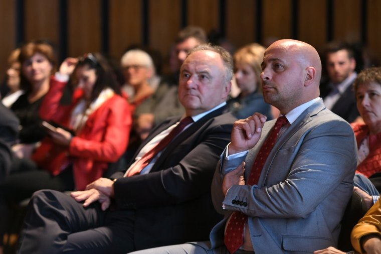 Elveszítette brüsszeli képviseletét a felvidéki magyarság, nem szerzett mandátumot sem az MKP, sem a Most-Híd vegyespárt