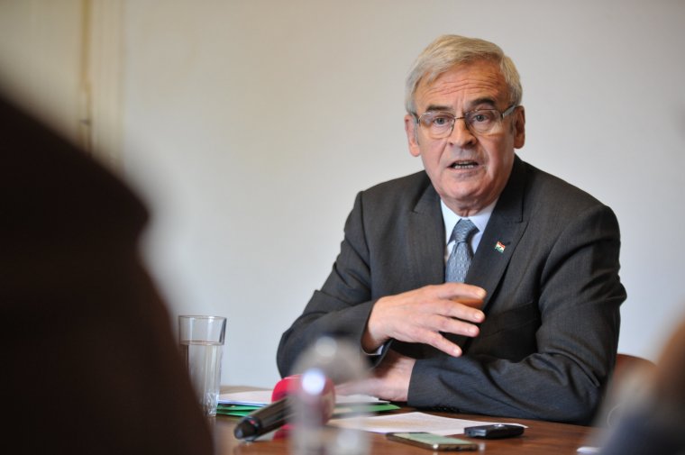 Tőkés László egyetemmentést és fogolyszabadítást szorgalmaz