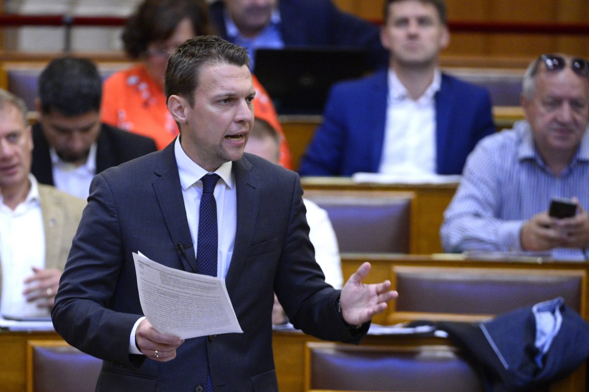 Menczer Tamás, a budapesti Külgazdasági és Külügyminisztérium államtitkára • Fotó: MTI/Soós Lajos