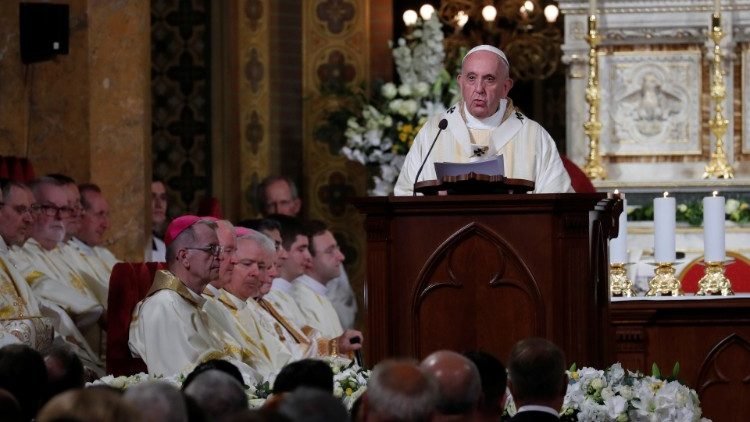 A szentatya a római katolikus Szent József székesegyházban celebrált szentmisét •  Fotó: Vatican News