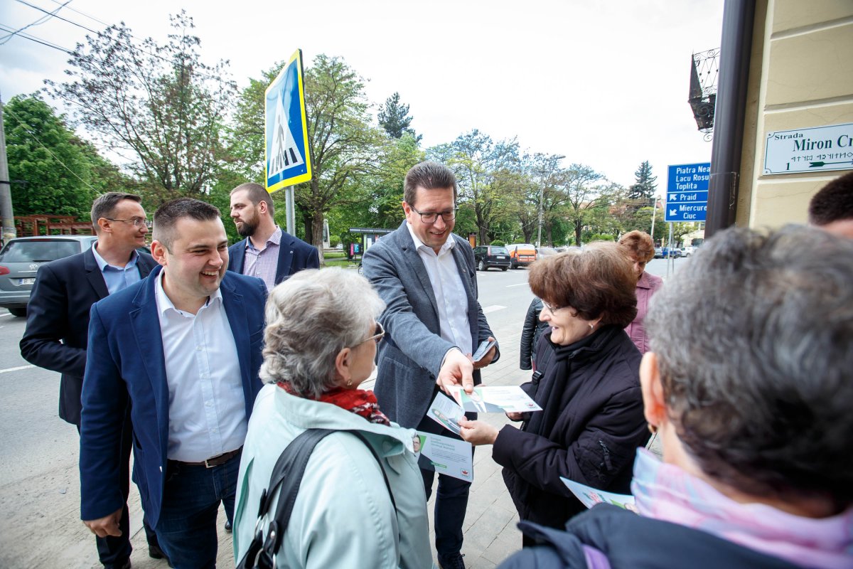 Egységben az erő. Összefogtak az MPP-s és RMDSZ-es politikusok a brüsszeli magyar képviselet érdekében • Fotó: RMDSZ