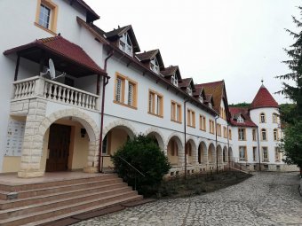 Vásárhelyen lép fel Sebestyén Márta és a két Gryllus, a koncerttel a zsoboki Bethesda gyermekotthont támogatják