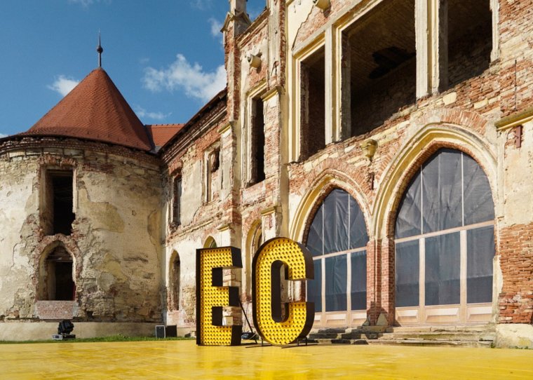 Kitiltották az észt DJ-t az Electric Castle-ről, mert manelét játszott a fesztiválon