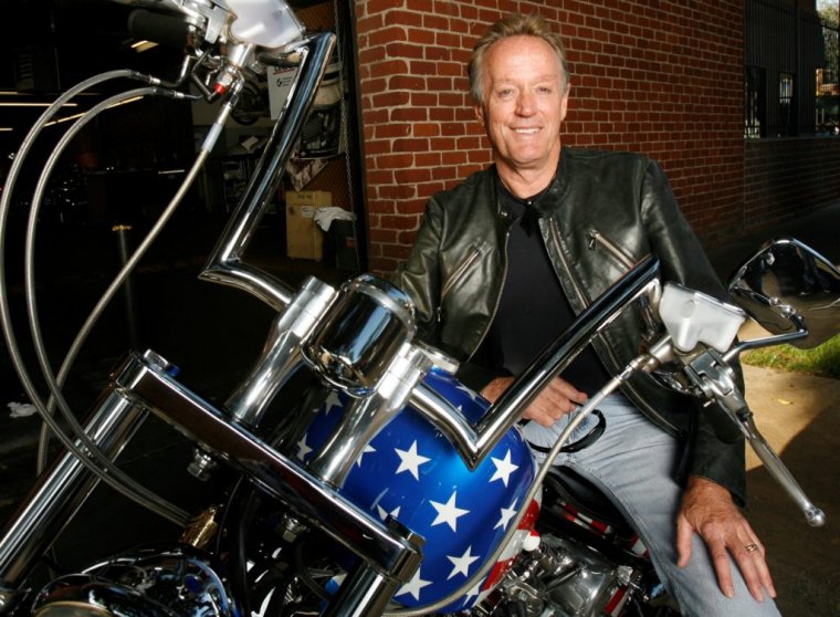 Elhunyt Peter Fonda amerikai filmszínész-rendező, a Szelíd motorosok sztárja