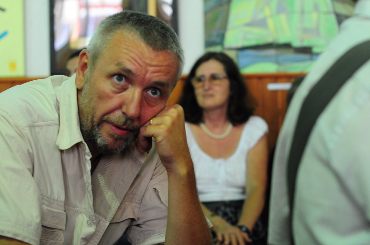 Nemes András Csaba: „a kisplasztika számomra szórakozás, amikor csinálom, teljesen benne élek” •  Fotó: Facebook