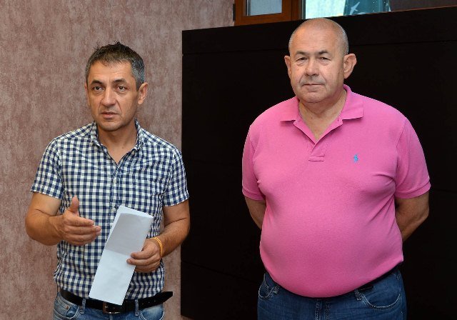 Megéri magyarnak lenni. Potápi Árpád államtitkár és Pásztor István VMSZ-elnök &bullet;  Fotó: VMSZ