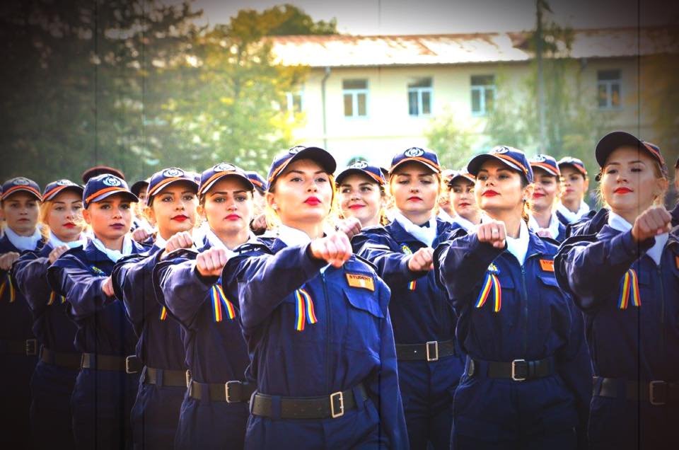 „Kiszűrik” a lányokat? Jövőre nehezebb lesz bejutnia a gyengébbik nemnek a rendőr-akadémiára &bullet;  Fotó: Facebook/Academia de politie