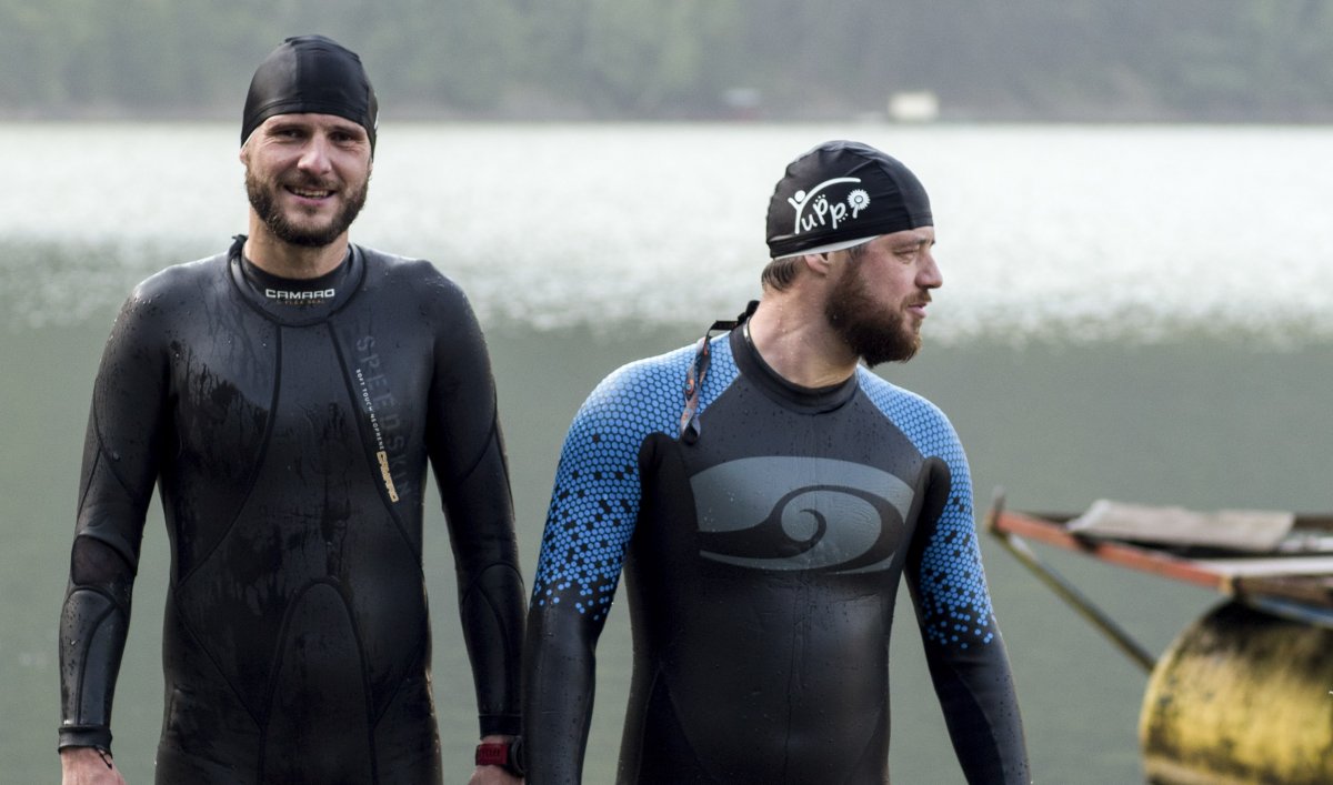 Jótékony távok. Szénási Zoltán és Katona Alpár idén 49 ezer lejt szeretne adományokból összegyűjteni