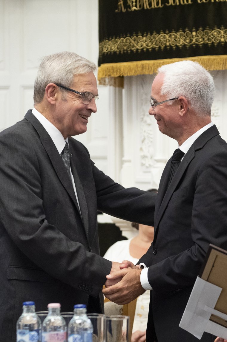 Balog Zoltán református lelkész, volt miniszter kapta idén a Tőkés-díjat