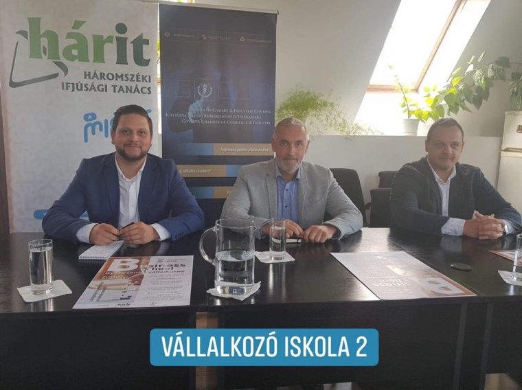 Kiképeznek a bürokrácia elleni harcra: vállalkozókedvű fiatalokkal osztják meg a tapasztalatokat Háromszéken
