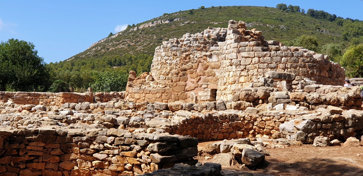 A palmaverai nurági, amely a történészek szerint időszámításunk előtt 2-3 ezer évvel épülhetett, viszonylag épen maradt •  Fotó: Farkas Emőd