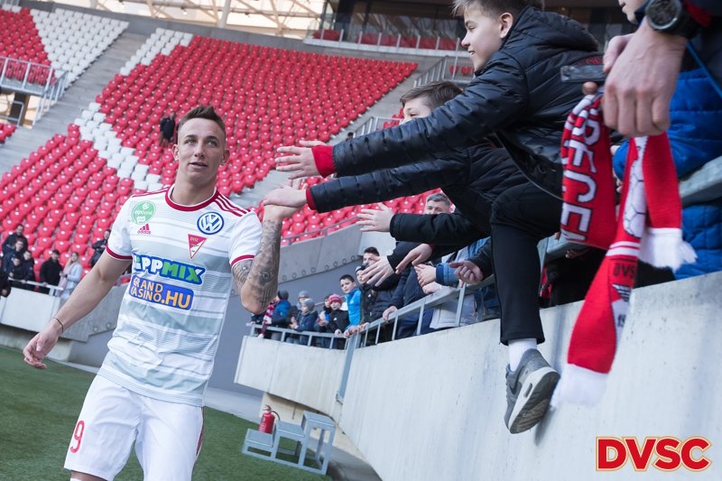 Zsóri Dániel olyan sztárfutballistákkal verseng idén, mint Lionel Messi vagy Zlatan Ibrahimovic •  Fotó: Dvsc.hu