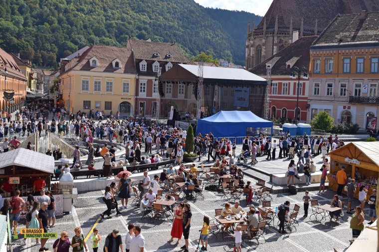 Kié lesz jövőre a Brassói Magyar Napok? – Két csoport is magáénak vallja a Cenk alatti rendezvény szervezési jogát