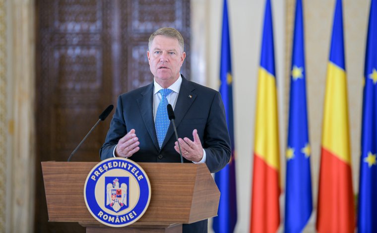 Számít a magyarok szavazatára is, és előre hozott választást szeretne Johannis