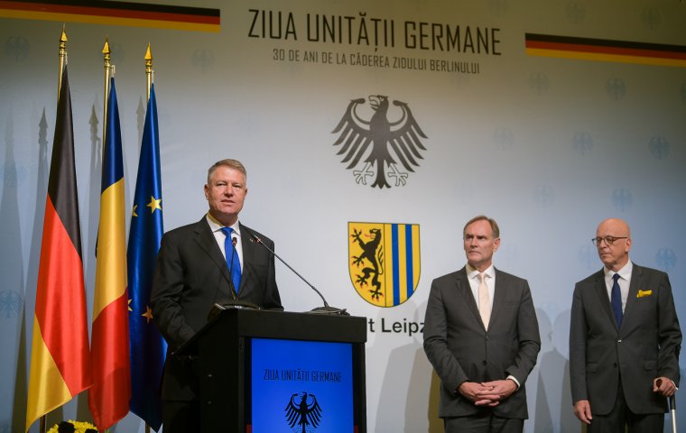 Johannis erős kötőanyagnak nevezte a romániai német közösséget