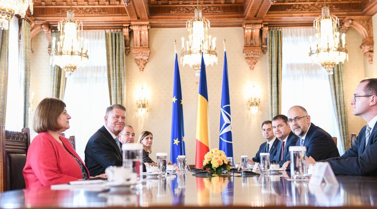 Az RMDSZ nem hajlandó „látatlanban” megszavazni az ideiglenes kormány beiktatását