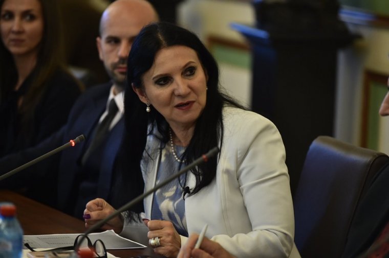 Kenőpénz elfogadása közben érték tetten Sorina Pintea volt egészségügyi minisztert