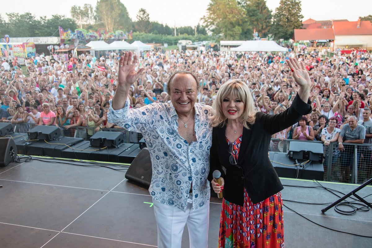 Korda György és Balázs Klári számos koncertet adott az elmúlt évtizedekben, magyar állami kitüntetéseket, életműdíjakat tudhatnak magukénak •  Fotó: Facebook