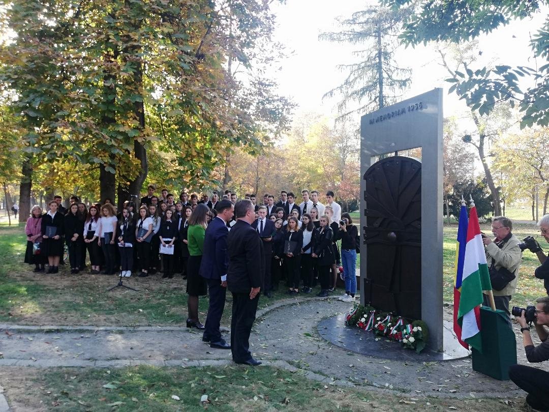 &bullet;  Fotó: Bede Laura