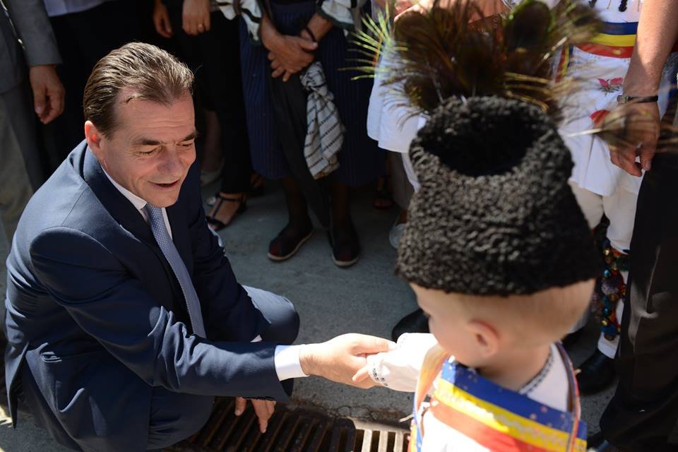 •  Fotó: Facebook/Ludovic Orban