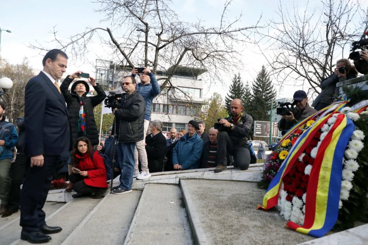 Zúgtak a szirénák Brassóban, megemlékeztek a munkáslázadás 32. évfordulóján
