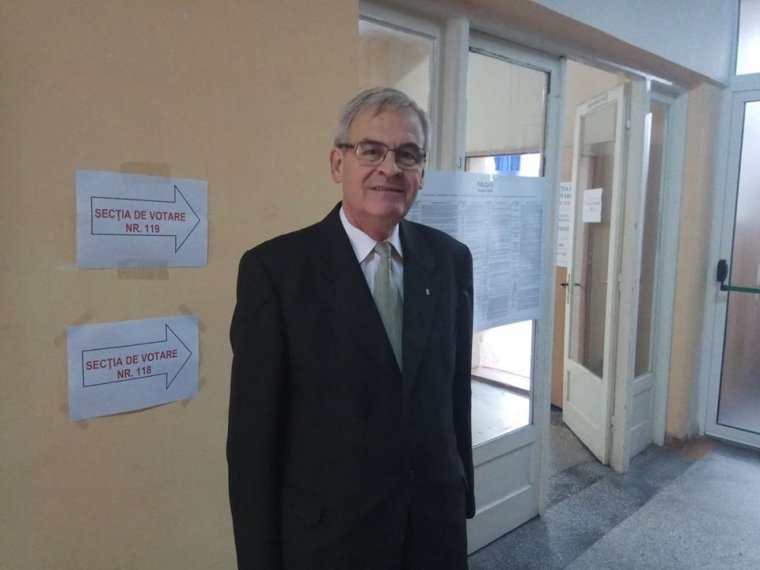 Érvénytelen szavazat leadására biztat Tőkés László