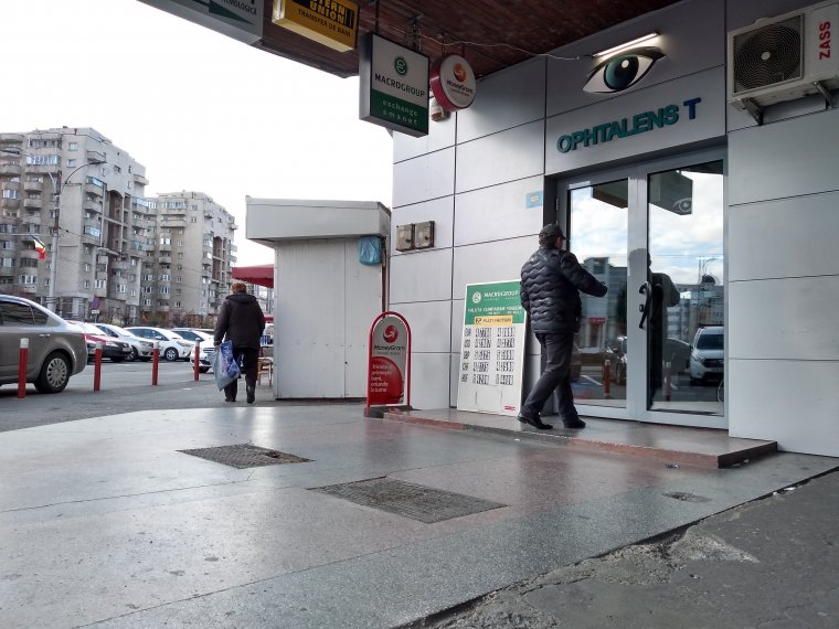 Próbálja kordában tartani a BNR az euró árfolyamát, de elenyésző a lej erősödése