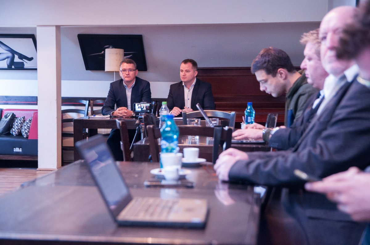 &bullet;  Fotó: EMNP