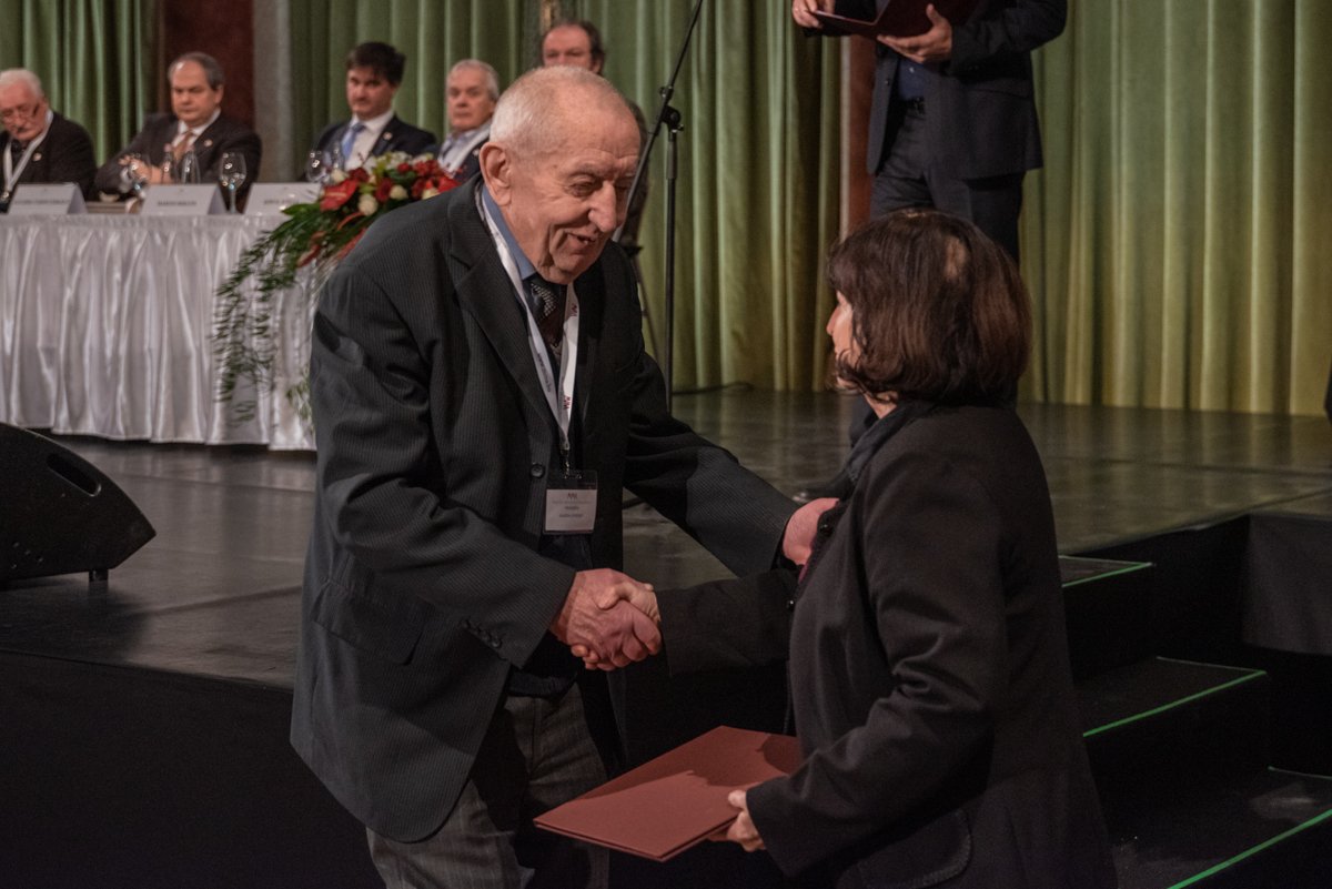 Gazda József kovásznai író irodalmi díjat kapott •  Fotó: Mma.hu