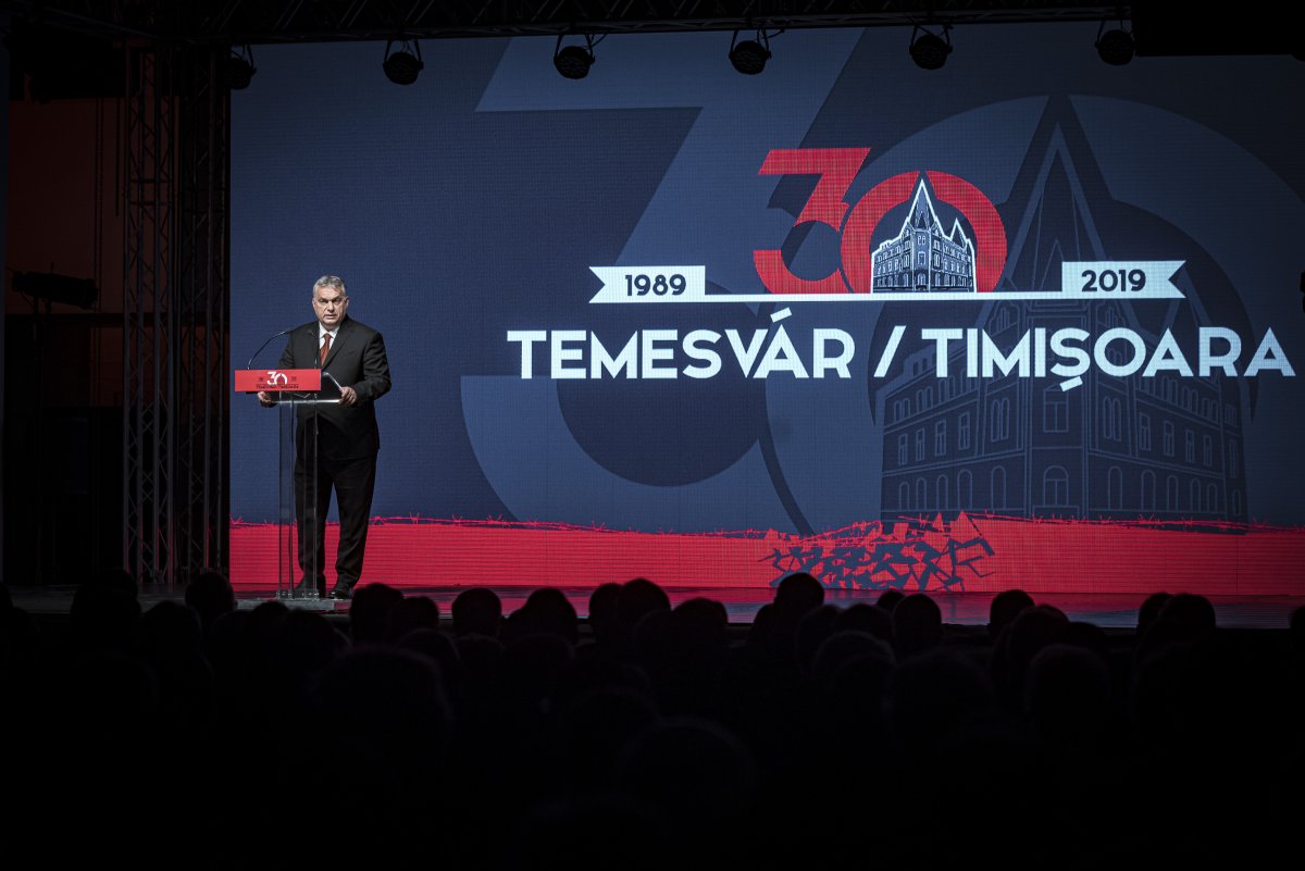 Orbán Viktor szerint Közép-Európa népei mindig is tudták, hogy a szabadságot sosem fogják megkapni ajándékként a nagyhatalmaktól •  Fotó: MTI/Miniszterelnöki Sajtóiroda/Benko Vivien Cher