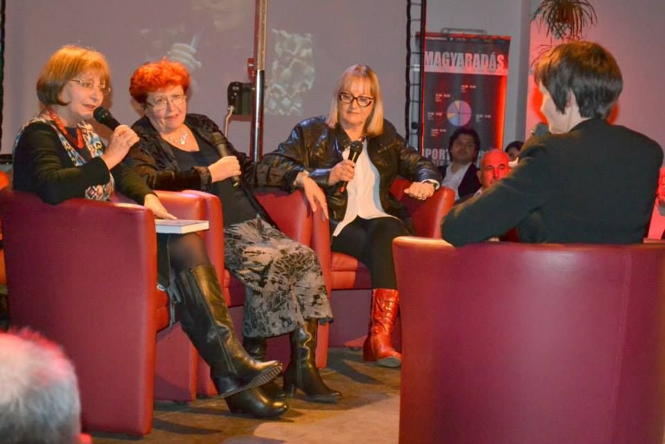A bukaresti Magyaradás ismert arcai. A műsor meghatározó személyisége volt Simonff y Katalin, Tomcsányi Mária és Józsa Erika •  Fotó: Magyar Adás