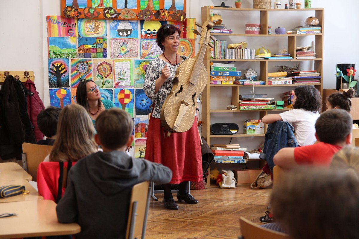 Both Zsuzsa: a mi lelkesedésünk, kitartásunk meghatározó, mert példát kell mutatnunk •  Fotó: Facebook/Tekergő Meseösvény Egyesület