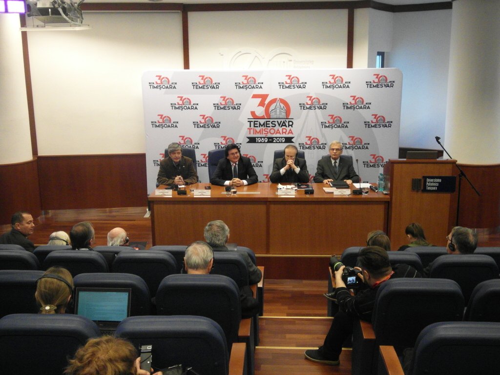 &bullet;  Fotó: EMNT