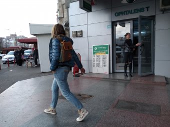 Újabb csúcson az arany ára, az euróhoz és a dollárhoz képest is gyengült a lej