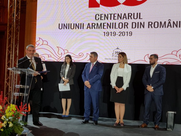 Identitásmegőrzés: örmény állami kitüntetésben részesült Sebesi Karen Attila kolozsvári újságíró