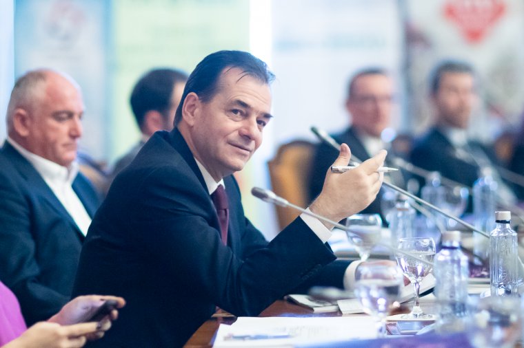 Védőmaszkbotrány: Ludovic Orban volt miniszterelnök azt állítja, nem tudott a Romarm vezetőjének visszaéléseiről