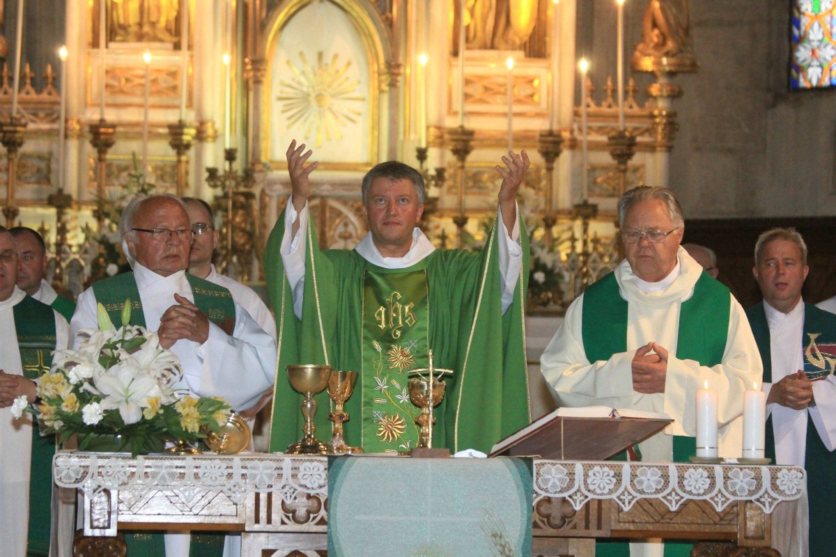 „A karácsonyi lelkület arról szól, hogy a szépen becsomagolt ajándékot ki akarom bontani” &bullet;  Fotó: Facebook/Szent Mihály templom - Kolozsvár