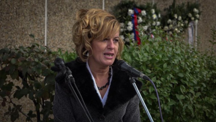 A Fidesz távozásra szólítja, pártja viszont nem hívja vissza a „patkányozó” MSZP-s képviselőt