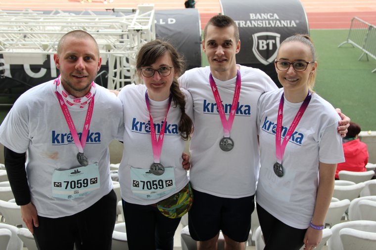 Nemcsak egy cikk lehet izzadtságszagú: a krónikások is célba értek a kolozsvári maratonon