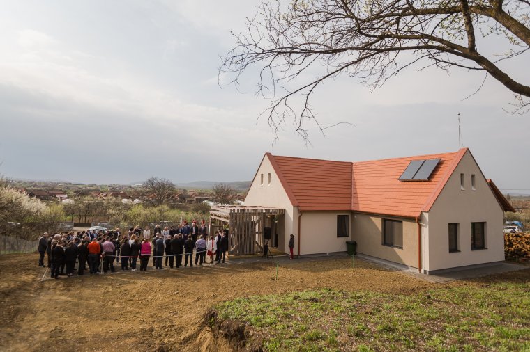 FRISSÍTVE – Potápi Árpád János óvoda alapkövét tette le Nagyváradon és orvosi lakást avatott Krasznán