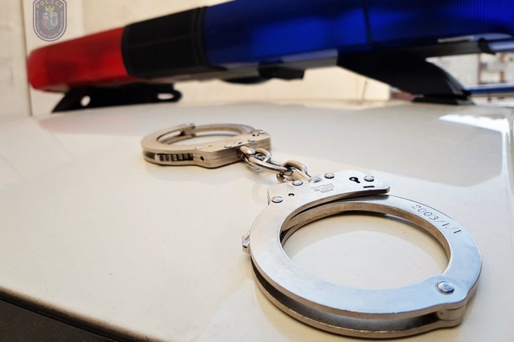 Huszonhárom év börtönnel sújtották a terhes élettársa megölésével vádolt román ügyvédet