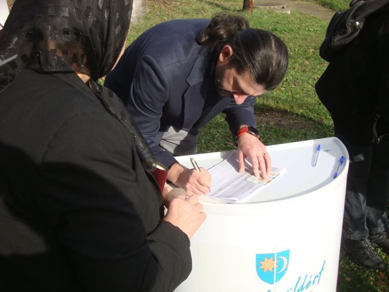 Bizakodik az SZNT, de még nagyon messze a nemzeti régiók védelmét kérő egymillió aláírás