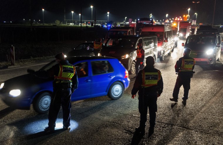 Ausztria is szigorúbb feltételekhez köti a beutazást a román állampolgárok számára