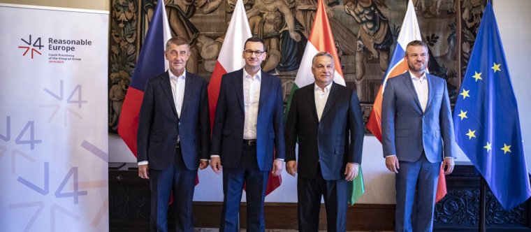 Rendkívüli csúcstalálkozót tartanak a visegrádi országok kormányfői a koronavírus-járvány megfékezéséről