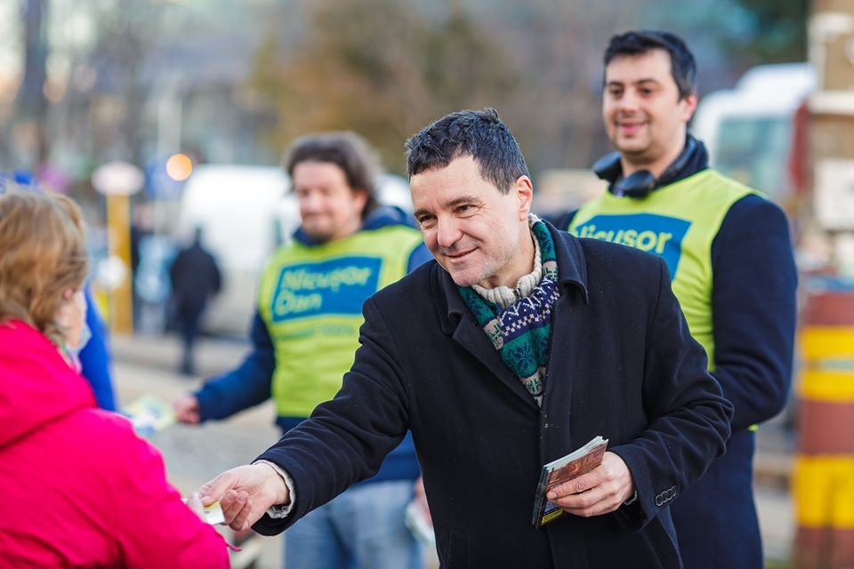 Nicuşor Dan nem engedélyezi 15 ezer jármű és munkagép Győzelem téri „leparkolását” •  Fotó: Facebook/Nicușor Dan