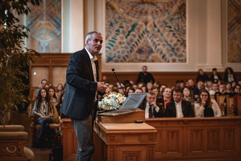 T. Szabó Levente: izgalmas látni, hogy számos társadalmi csoport vagy regionális közösség nagyon eltérően viszonyult a forradalom, szabadságharc eseményeihez •  Fotó: Facebook/Babeş-Bolyai Tudományegyetem