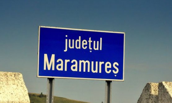 „Nem ülnek otthon, az a baj” – Szigorították a korlátozásokat Máramarosban a hazatért vendégmunkások miatt