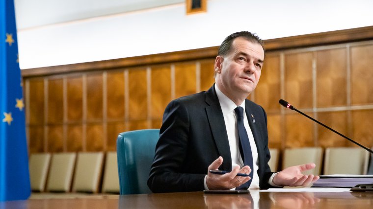 Nem tervezik a tanügyi dolgozók kényszerszabadságra küldését a román kormányfő szerint