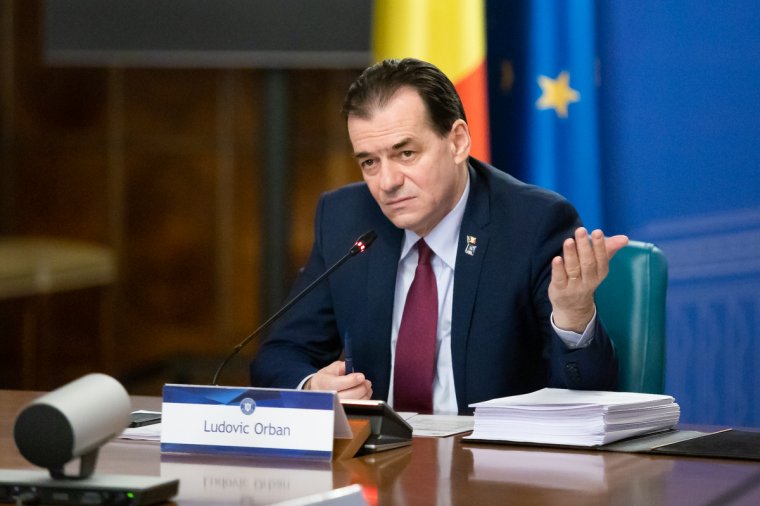 Veszélyhelyzetre váltja a kormány a szükségállapotot, de a hétvégi korlátozásokról továbbra sincs konkrétum