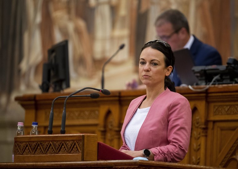 Szóvá tette a magyarországi ellenzék a határon túlra eljuttatott kormányzati adományokat